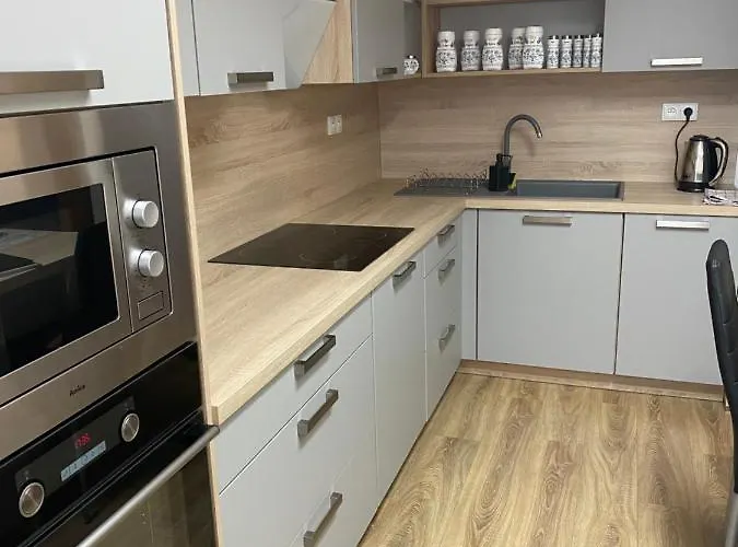 Solax, Ucnovska 8, Saca Lejlighed Košice